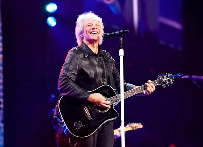 El rugido que vuelve a encenderse: El esperado reencuentro de Jon Bon Jovi con la vida y los escenarios
