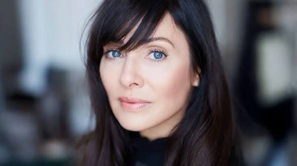 Natalie Imbruglia: del fenómeno global de los noventa a un luminoso “Algorithm” que promete hacernos bailar